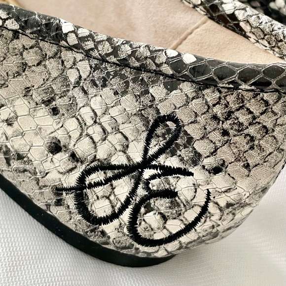 Adorable Ballet Flats - Python/Snakeskin Color - Picture 4 of 8